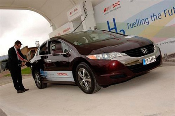 Honda о преимуществе автомобилей на водороде перед электромобилями
