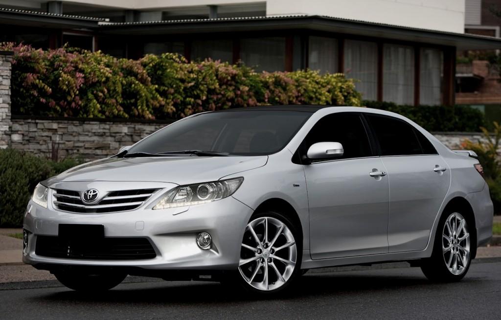 toyota corolla 2013 
